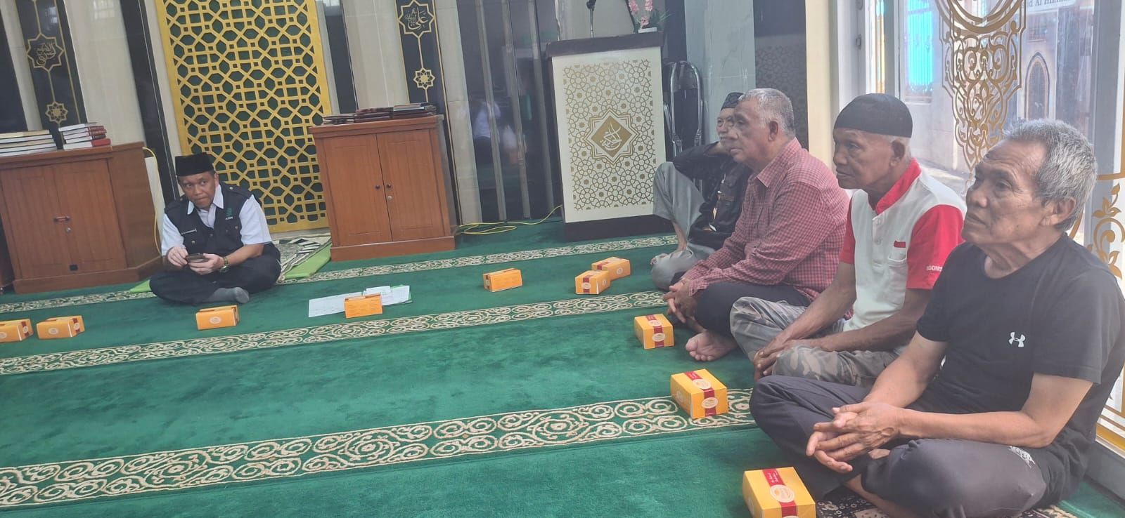 Penyaluran Santunan Yatim